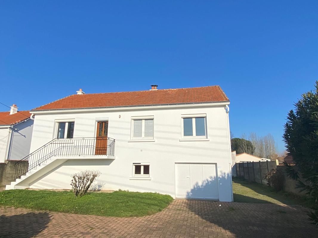 MAISON SAINTE PAZANNE 44680 - 6 Pièces - BUDGET 249 600 HAI