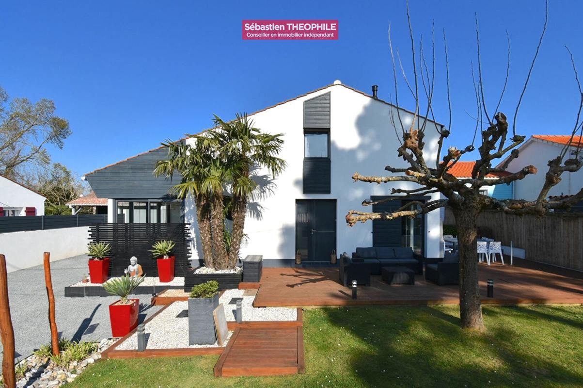 Maison d'Architecte T6 proche Saint-Gilles-Croix-de-Vie