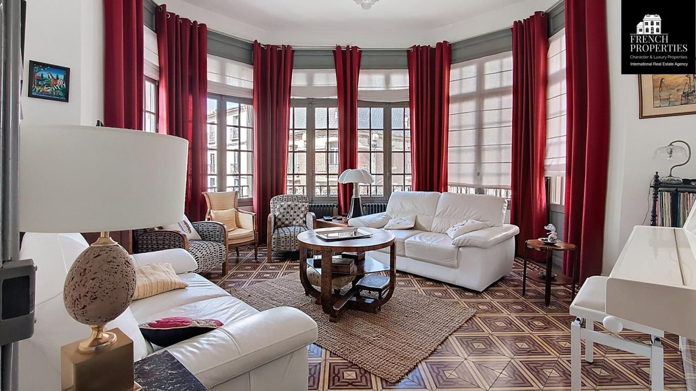 Appartement bourgeois - 108m² habitable - Deuxième étage - Parfait état - Centre ville de Perpignan