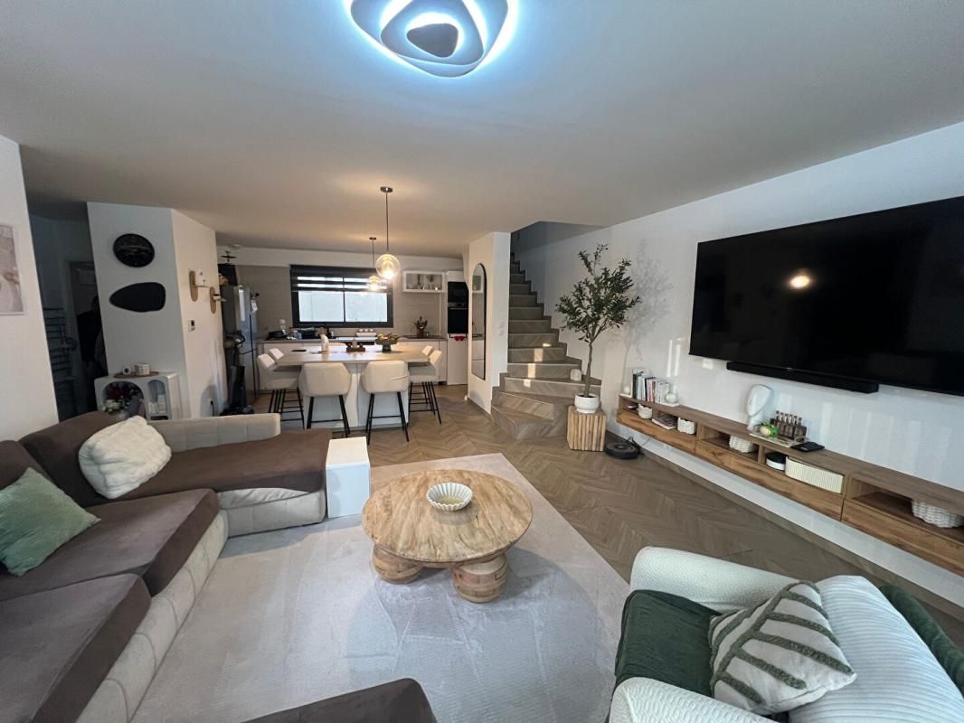 Maison 4 pièce(s) 96 m2, garage