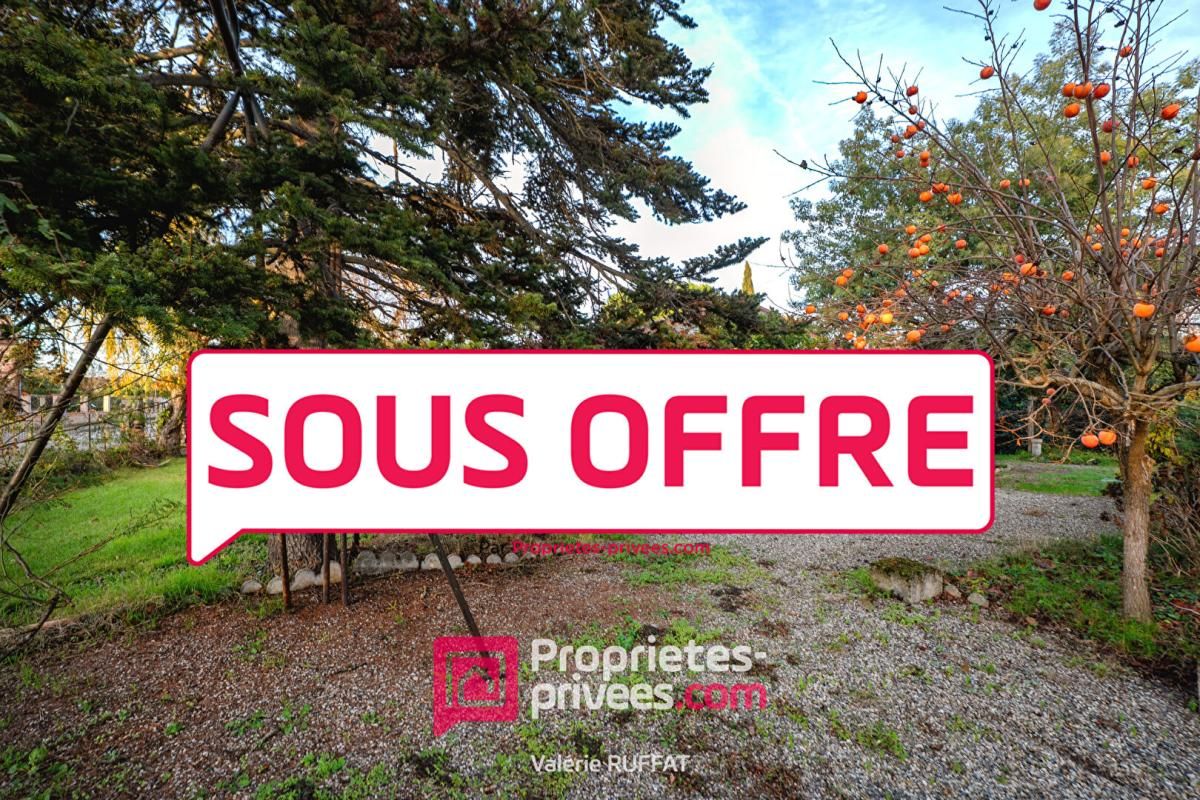 Terrain plat de 540 m² à Fenouillet, libre de constructeur