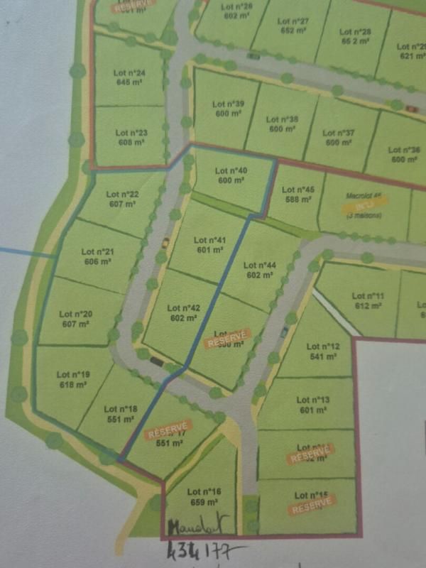 L'ISLE JOURDAIN - TERRAIN VIABILISE DE 659 M2