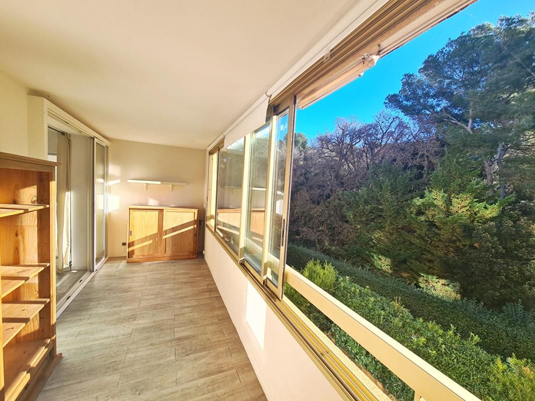 APPARTEMENT T2/3- SIX FOURS - LA COUDOULIERE