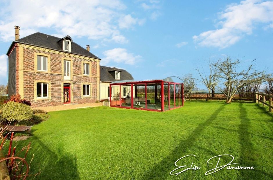 NOUVEAUTE EXCLUSIVE - Propriété comprenant maison, gîte et dépendances sur 9900m²