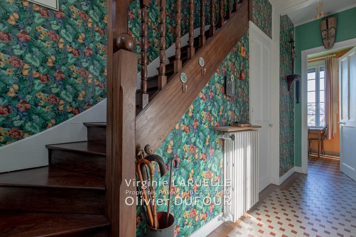 Mont-Saint-Aignan maison 4 chambres, cave et abri voiture