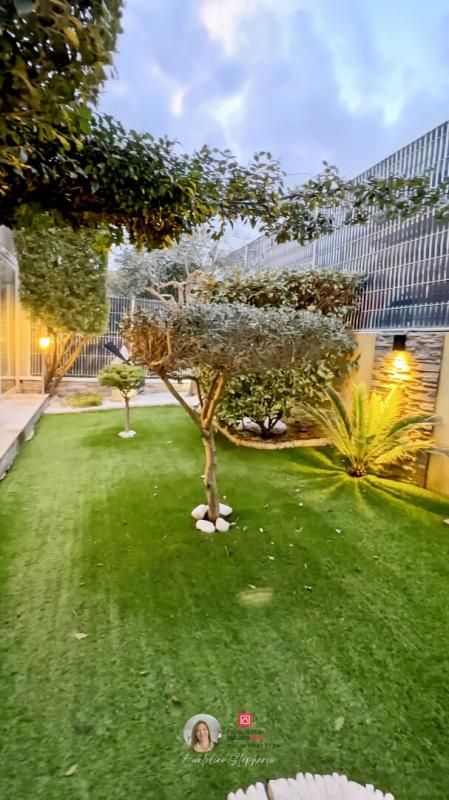 Appartement 2 pièces 64 m2 - Garage et jardin