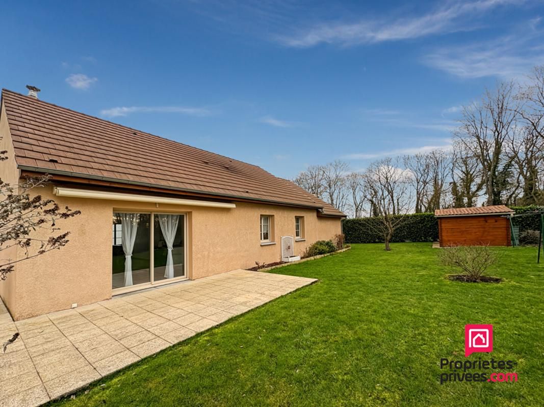 Maison plain pied Epoisses 3 chambres avec garage et terrain