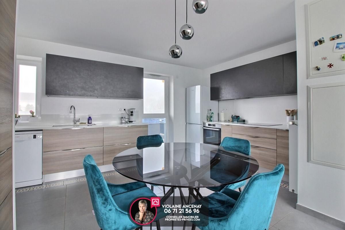 Appartement Montagnole 4 pièce(s) 99 m2