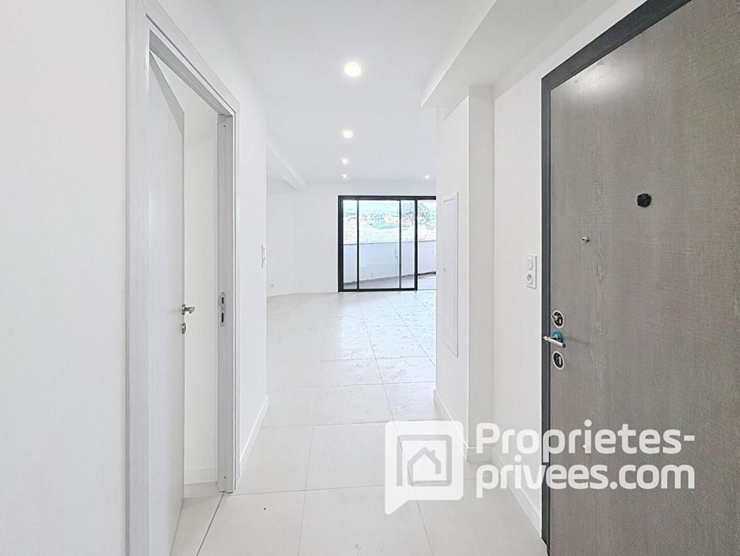 Grand T2 de 54 m², de standing, dans petite résidence calme