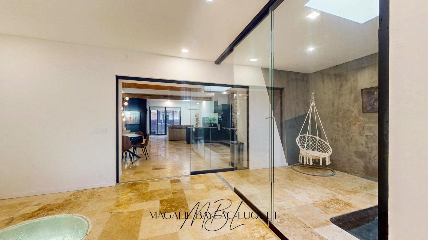 EXCLUSIVITE - Villesèquelande - MAISON DE CARACTERE - PISCINE INTERIEURE