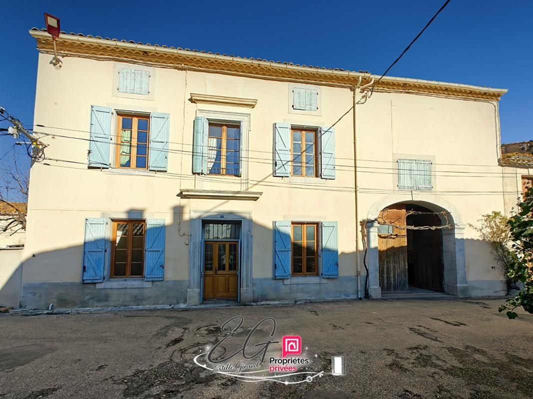 Maison de Maître , 4 Chambres, Grand garage, 1 Jardin