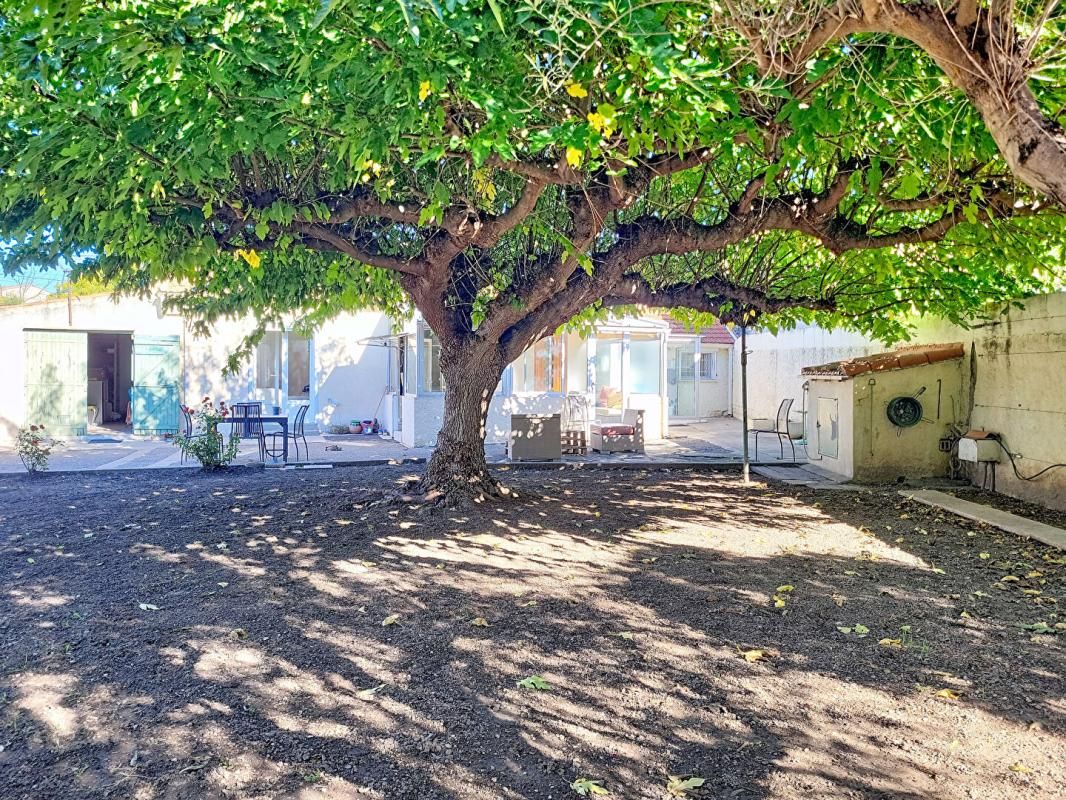 Maison de plain-pied avec fort potentiel Terrain 931 m² Exposition plein sud