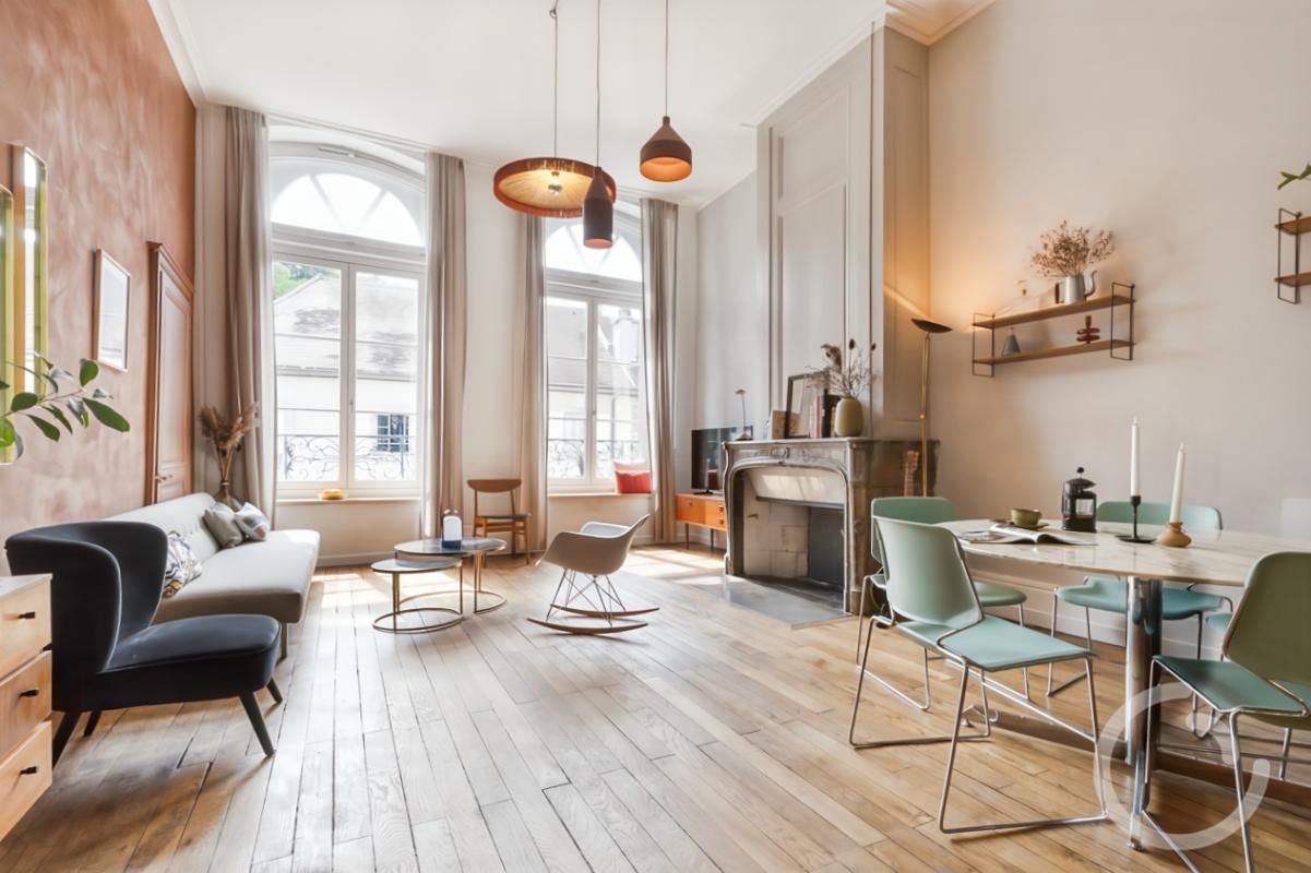 Salins-les-Bains - Appartement 162 m² - 5 chambres - jardin privatif