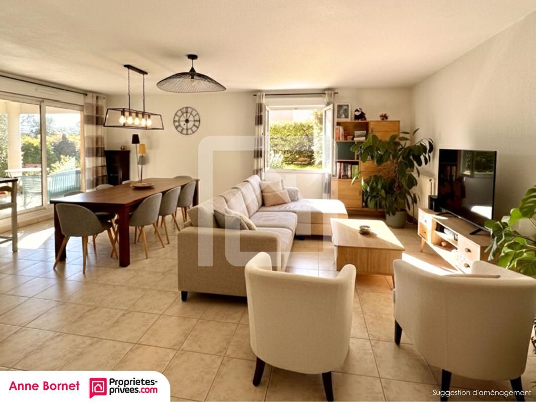 Appartement 3 pièces en rez-de-jardin 70 m2, 2 parkings, piscines, tennis