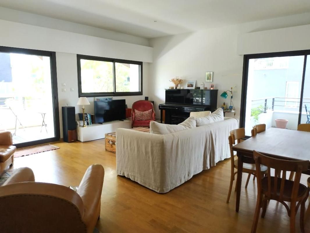 Appartement Nantes 3 pièces 77 m2 avec 3 terrasses, box et cave