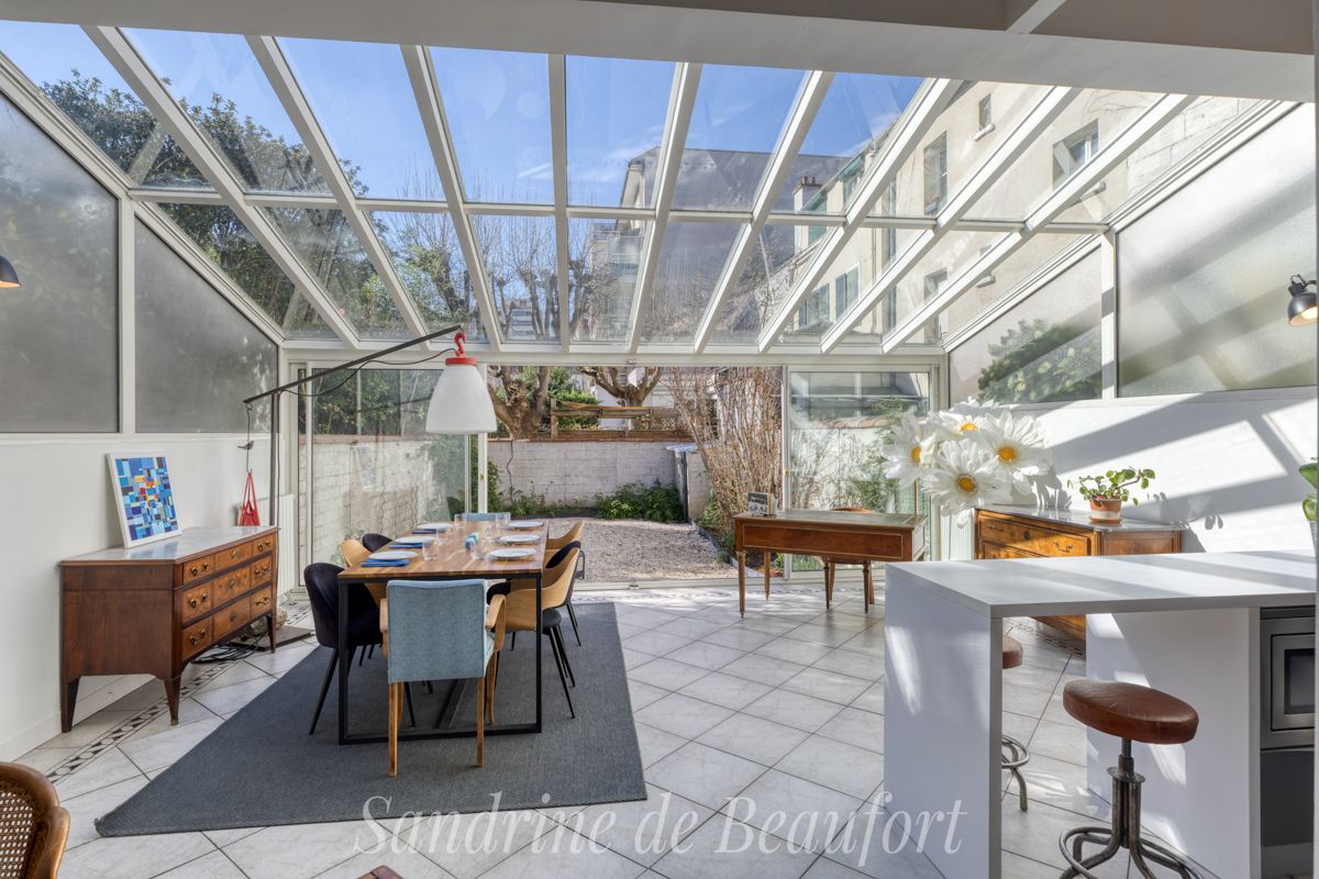 Asnières Centre - Maison familiale avec jardin - 300 m de la mairie