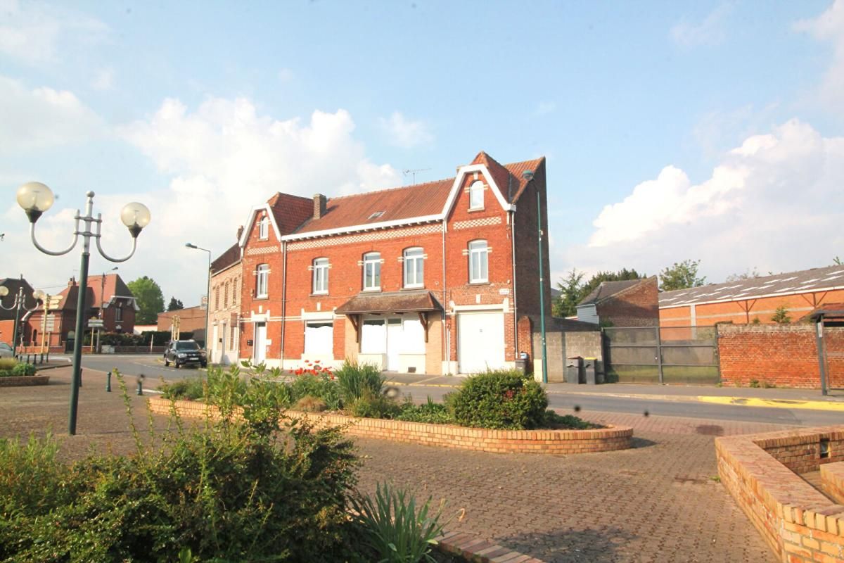 Immeuble commercial - Vendin Le Vieil 6 pièce(s) 225m²