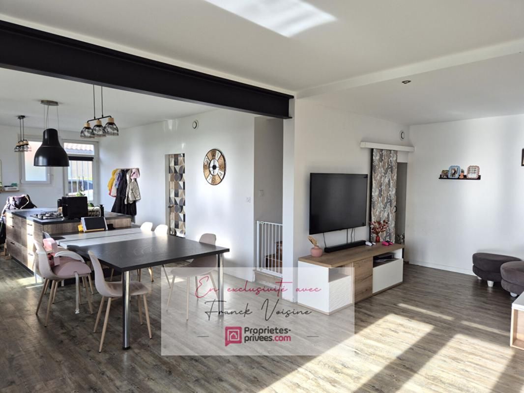 A VENDRE en Exclusivité au Boupère, Maison de 128 m2 avec 4 chambres sur une parcelle de 1660 m2 env