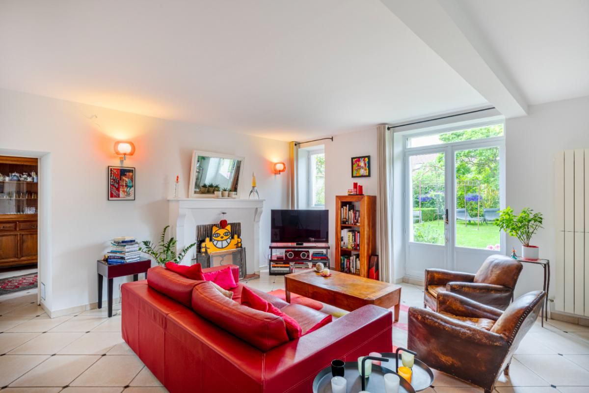 La beauté discrète: Propriété en pierres ciselées