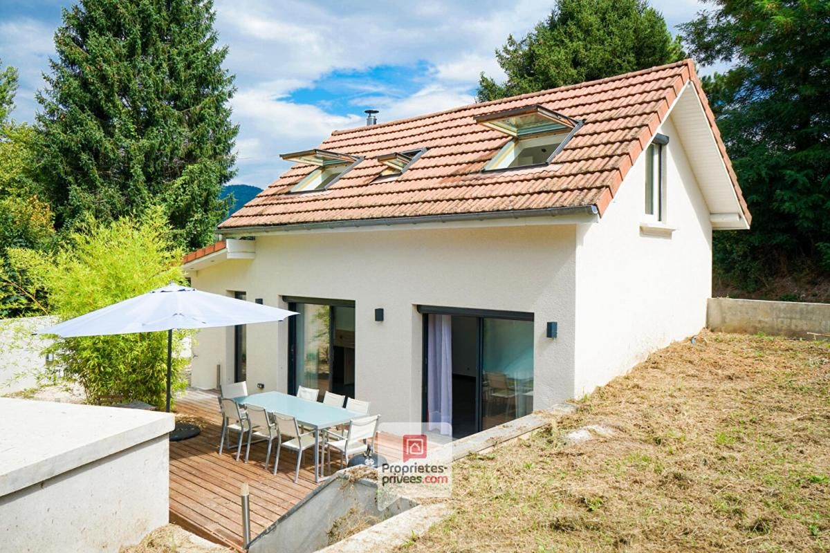 Saint Martin d'Uriage (38410) - Vente interactive - Maison 2 chambres + jardin