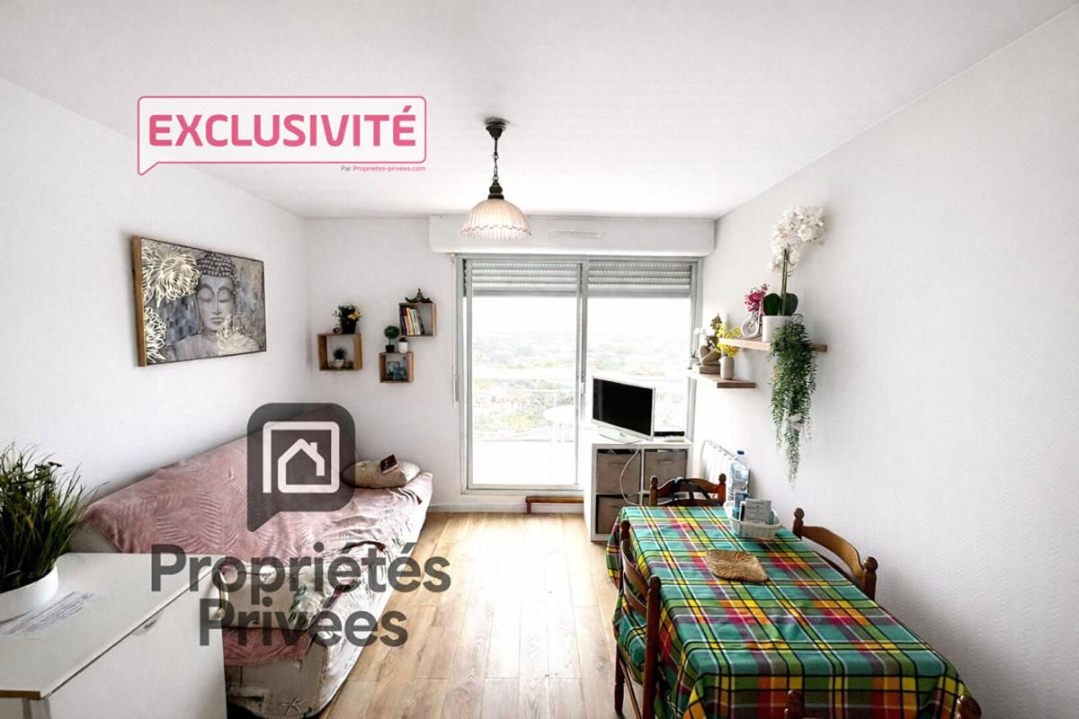 2 pièces -26 m2-VUE MER--85800 -Saint Gilles Croix de vie-avec garage
