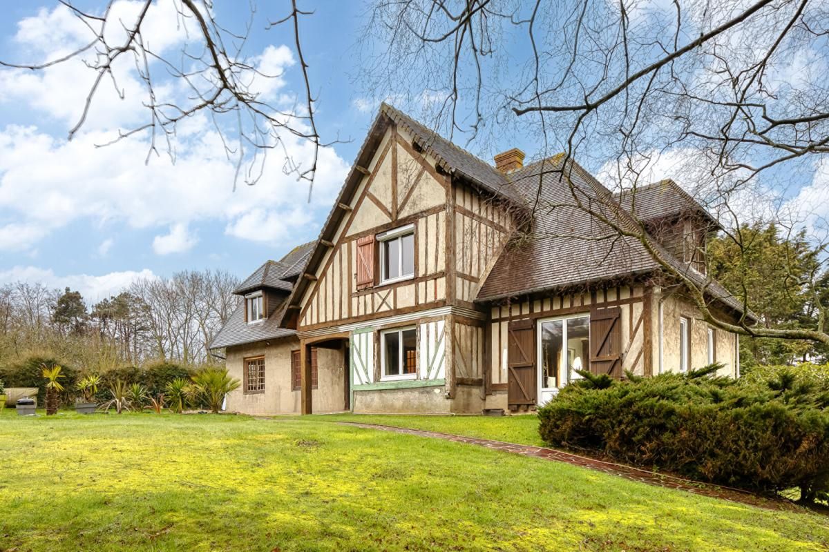 Maison de maçon 10 pièces dont 8 chambres sur sous-sol complet, au calme