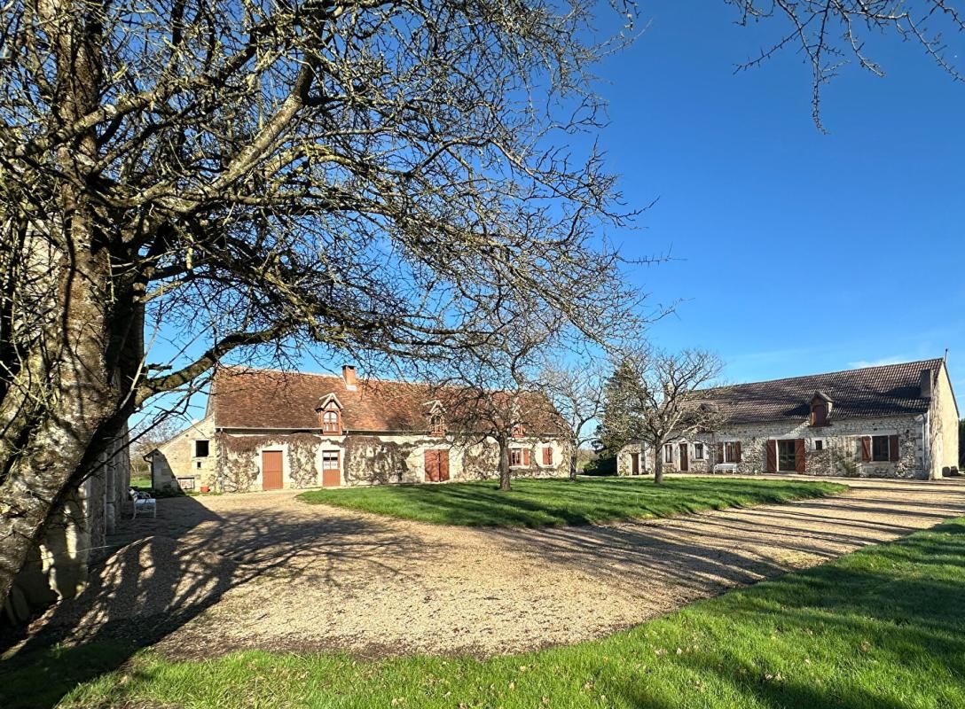 Magnifique bien de 299 m² sur la commune de Vicq Sur Nahon