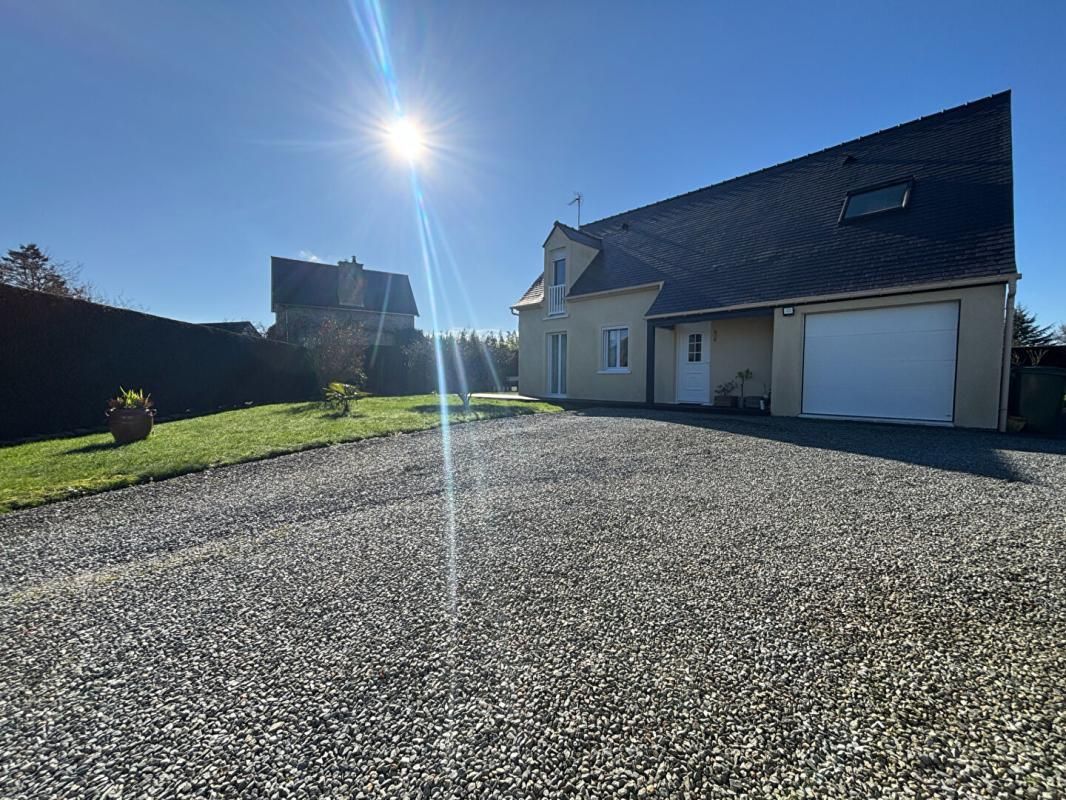 Maison Bobital 5 pièce(s) 113 m2