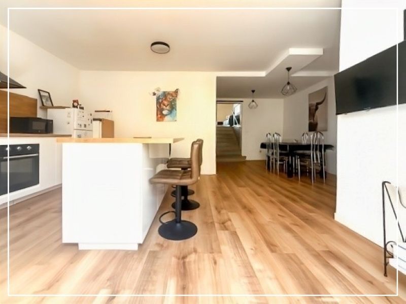 Maison Pézenas 6 pièce(s) 155 m2+ Garage 80m²