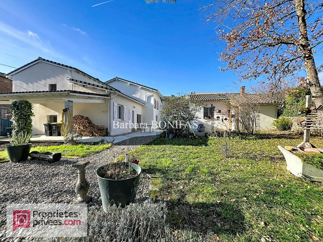 Maison 9 pièces 234 m2