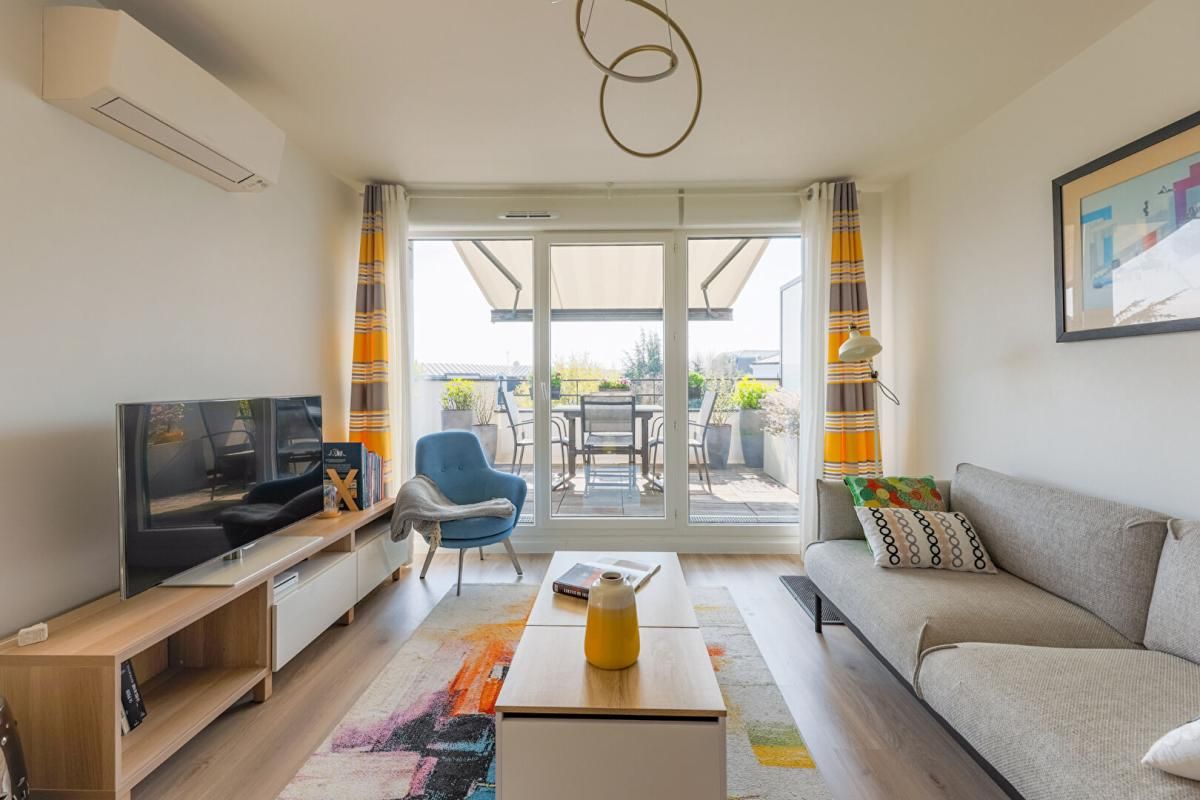 DERNIER ÉTAGE DUPLEX 102 m² TERRASSE PLEIN SUD - CALME ET LUMINEUX