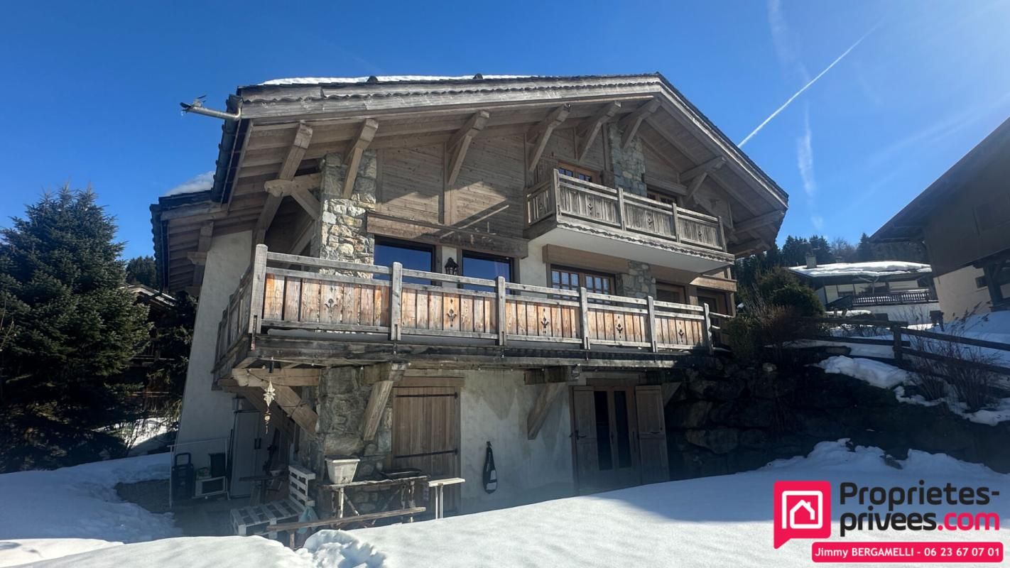 Megève - Chalet individuel de 280 m² avec appartement indépendant, à proximité immédiate des pistes de la Princesse