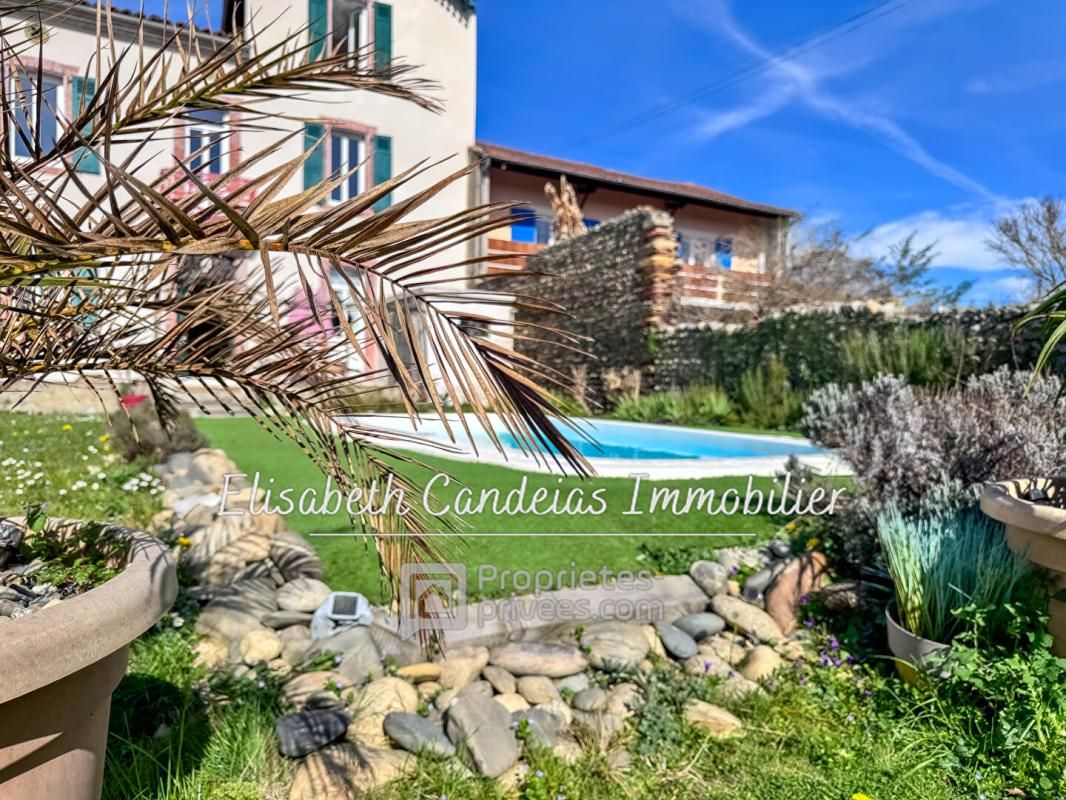 Maison de charme rénovée - avec piscine et vue Pyrénées