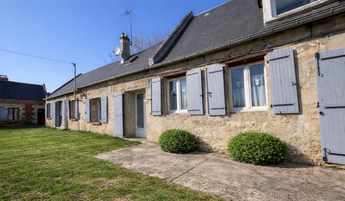 Maison Noyon 5 pièce(s) 110 m2 , dépendance + Terrain de 819m²