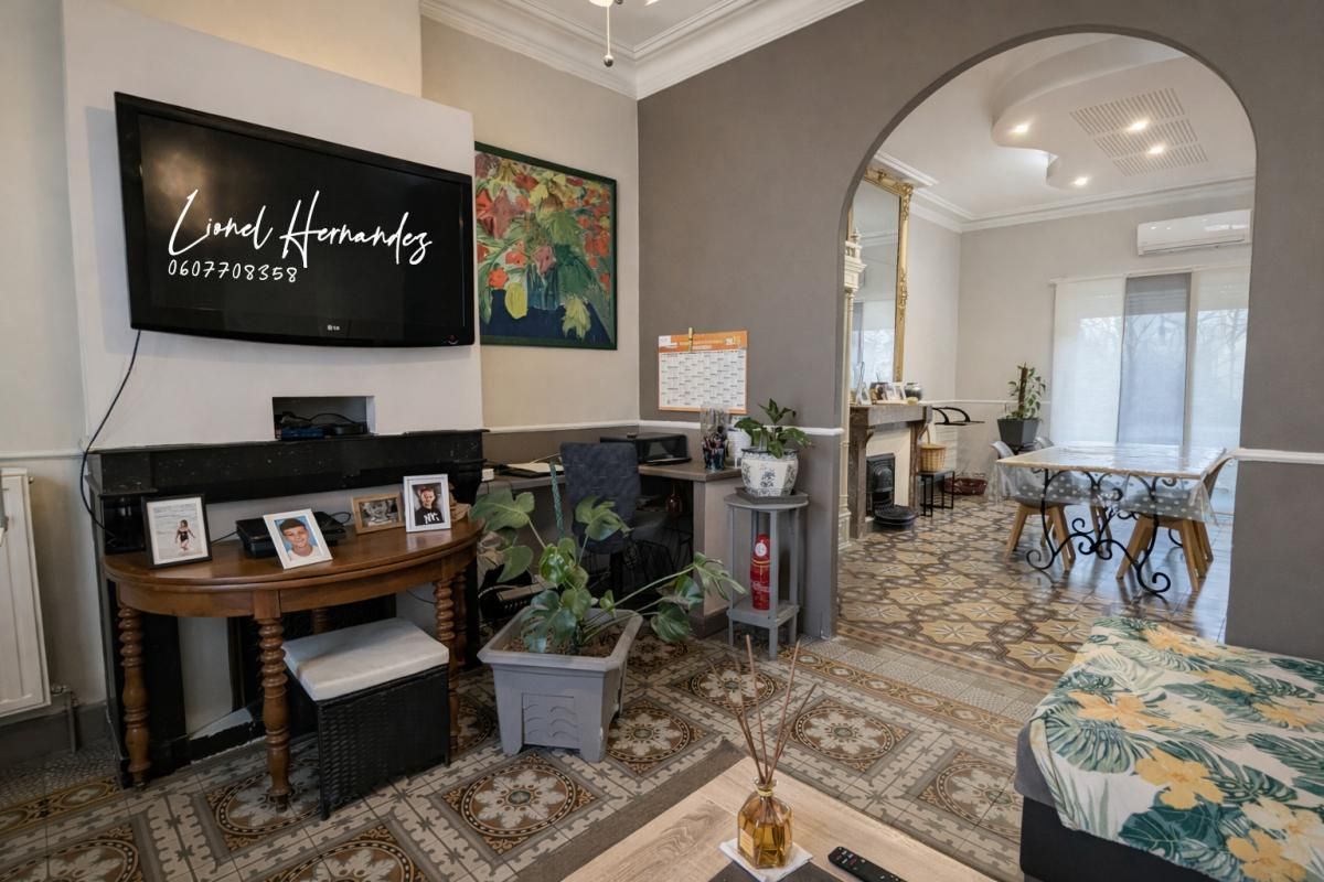 Alès centre - Maison de caractère rénovée de 157m² avec terrasse et jardin