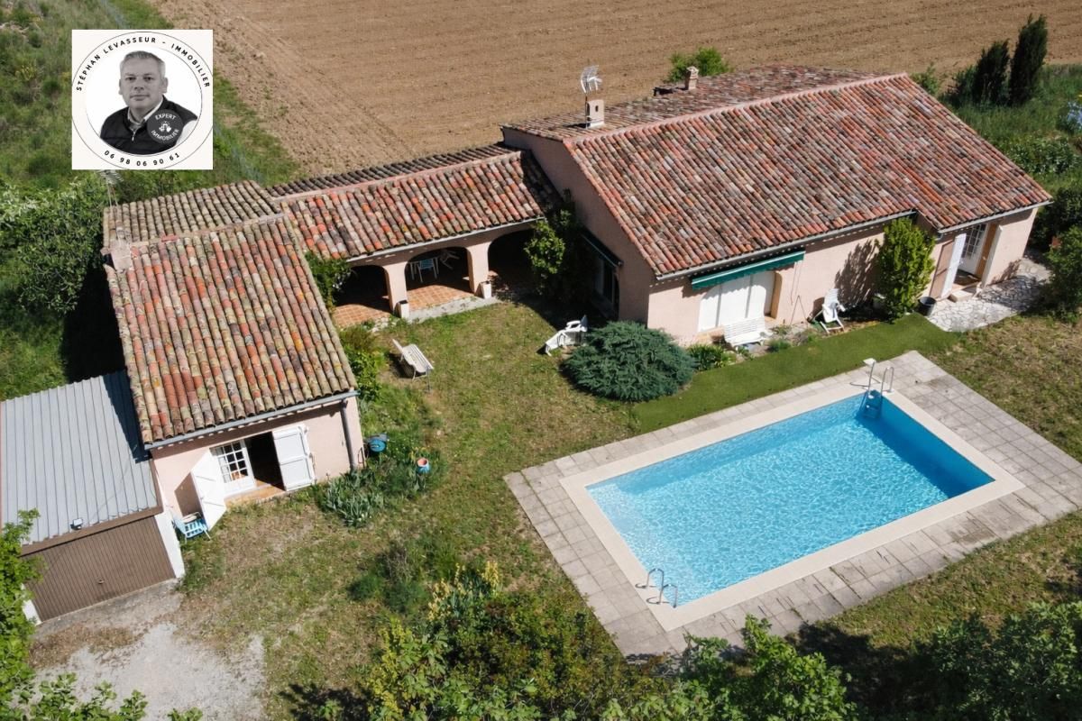 Maison de type 5 - Piscine + Dépendance