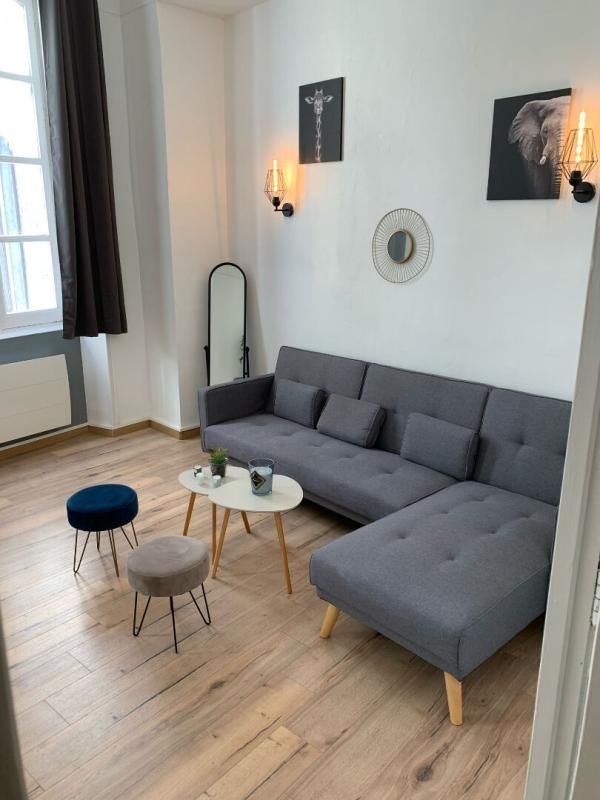 30. GARD. Nîmes. Magnifique appartement entièrement rénové de 64 m² au coeur de l'écusson