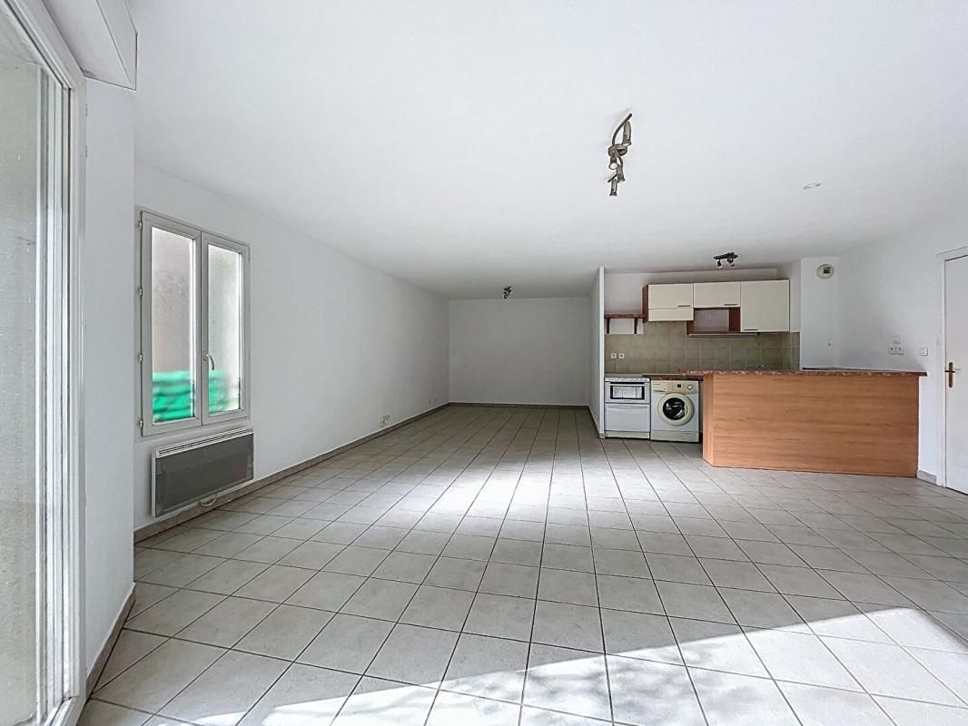 Appartement 2 pièce(s) 59,1m2 + cave + place parking PMR
