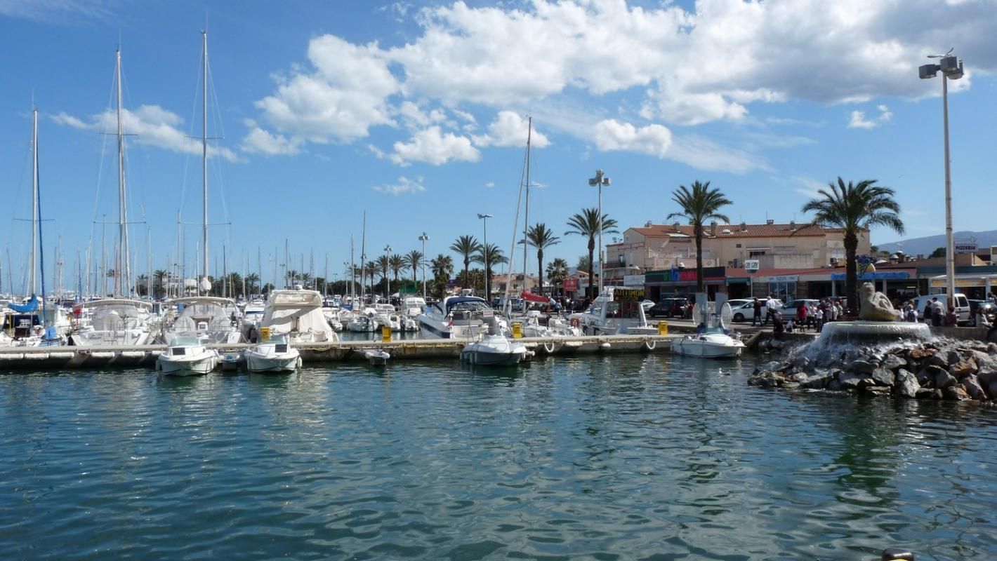 SAINT-CYPRIEN PLAGE - T2 DERNIER ÉTAGE ASCENSEUR, LOGGIA, PARKING & CAVE
