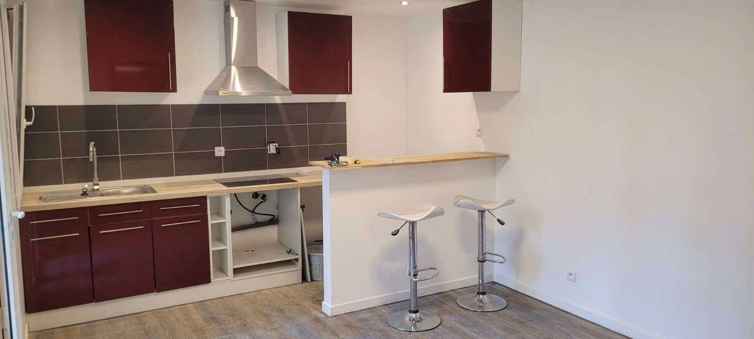 APPARTEMENT T2 Rez de chaussée avec Terrasse et parking