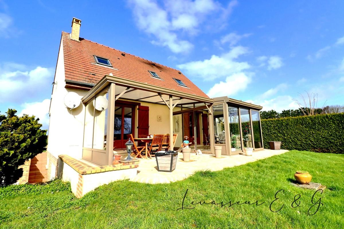 Entre Bresles et Beauvais 60510 - Pavillon sur sous sol total sans travaux 3 chambres sur 1672m²