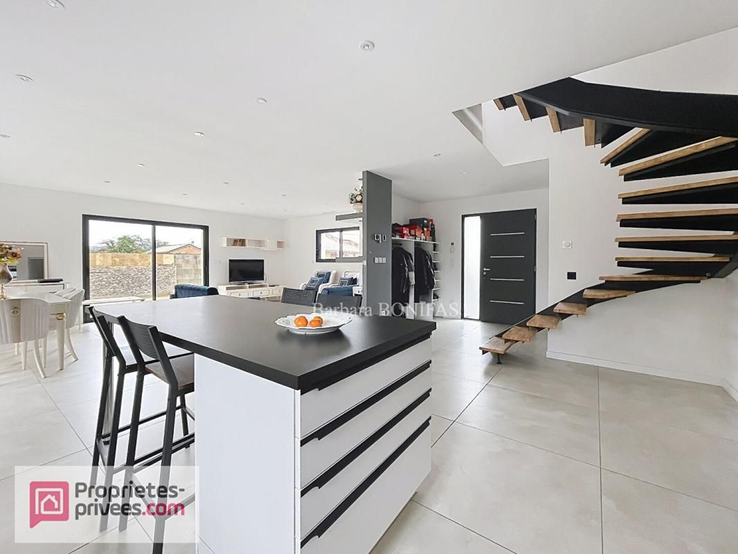 Maison Saint Sulpice La Pointe 4 pièces 124 m2