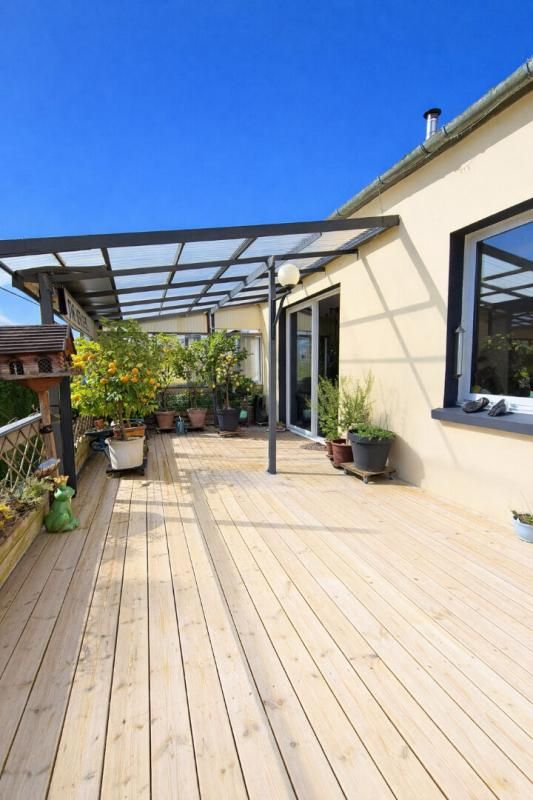 Rare et atypique : Grande maison de plain-pied 220 m² + 250 m² garage / atelier - Prestations haut de gamme - 3 min de Plouay - 3 min de la départementale Le Faouët /Lorient