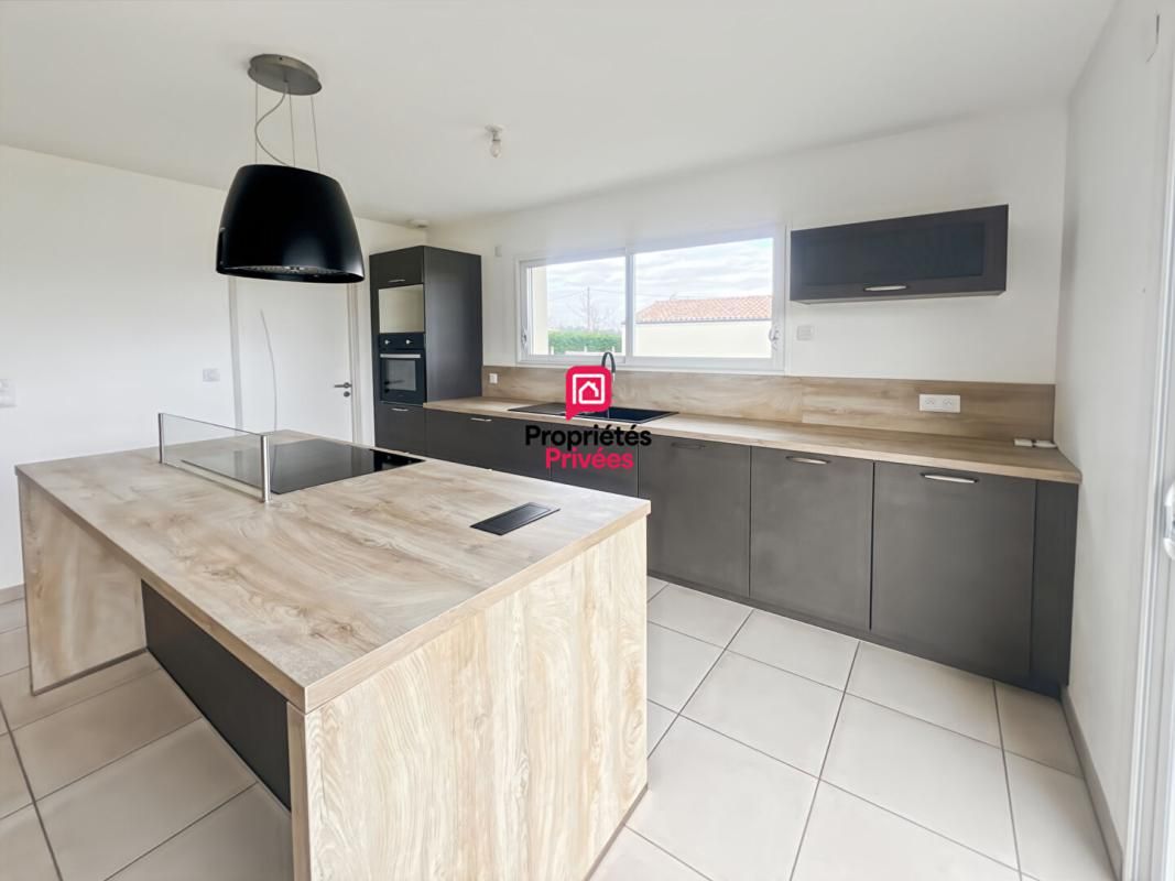 Maison de plain-pied - 3 chambres - jardin