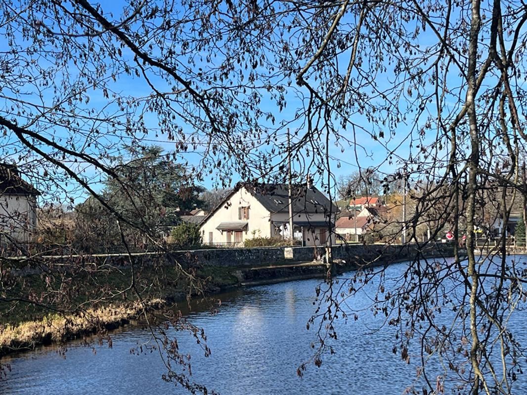 Maison Lormes 4 pièce(s) 126 m2