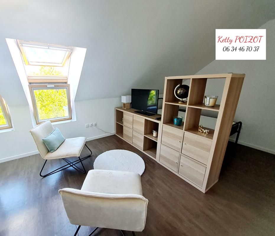 Bel Appartement Meublé - Nantes 26.85 m2 entièrement meublé avec terrasse et place de parking