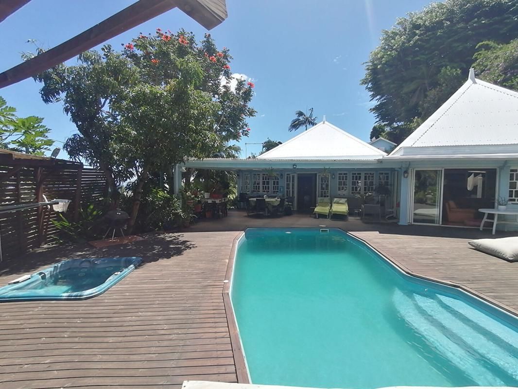 Magnifique villa créole Saint-Denis La Réunion (La Montagne) 4 pièce(s) 151 m2