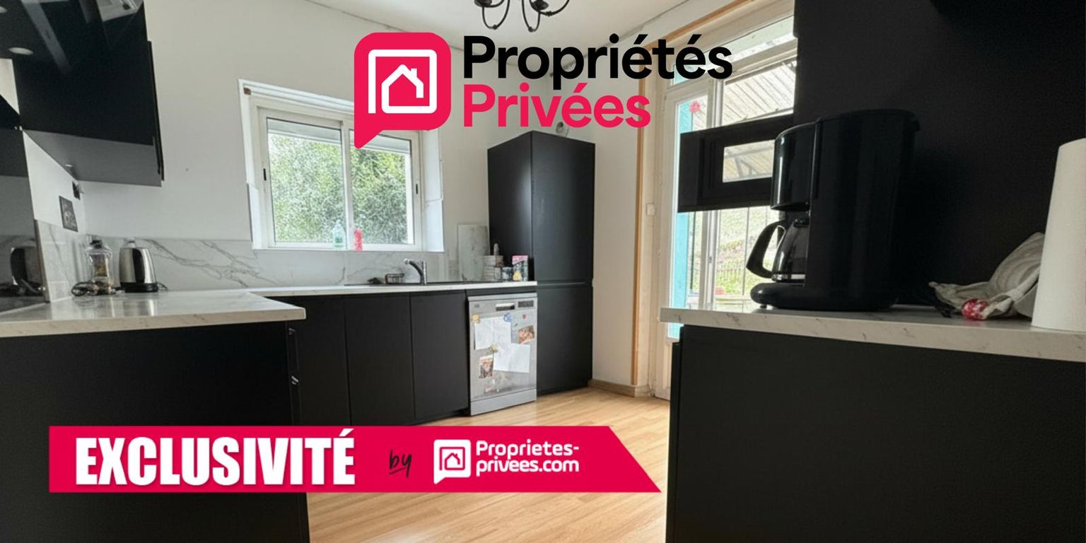 Maison Familiale d'environ 110m² avec véranda et terrain de 789 m²-Saint-Hilaire-Peyroux