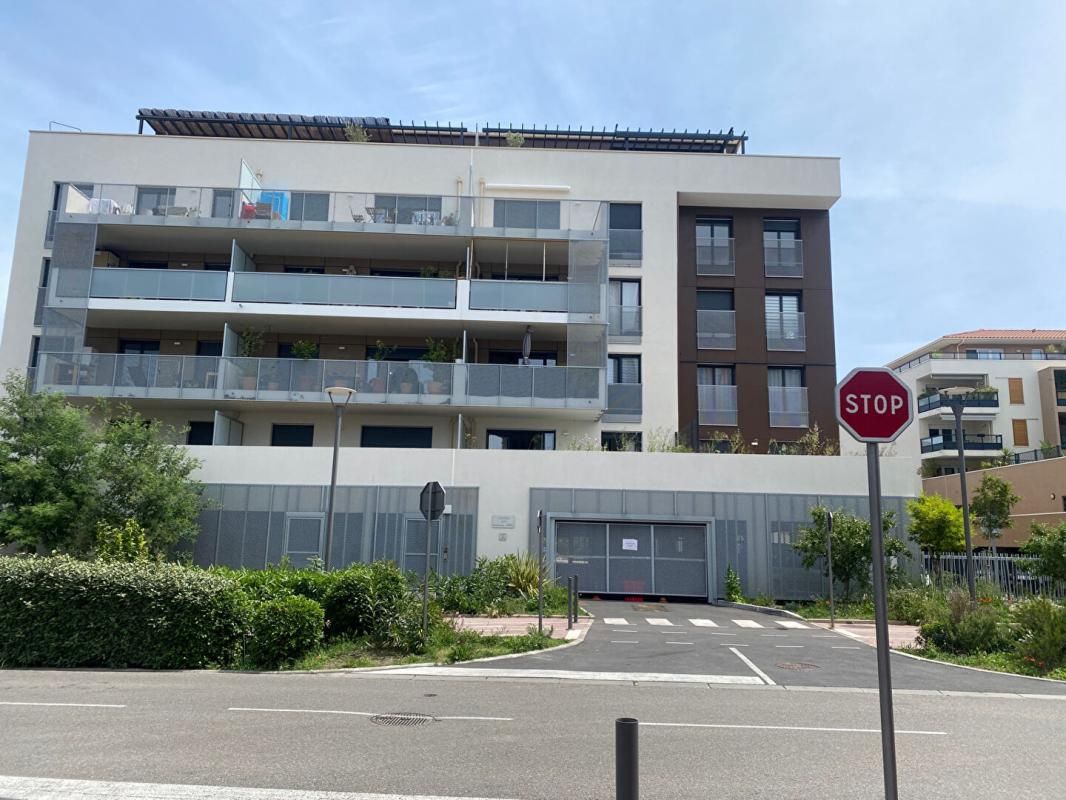 Appartement Le Lavandou 2 pièces 40 m2 Et grande terrasse