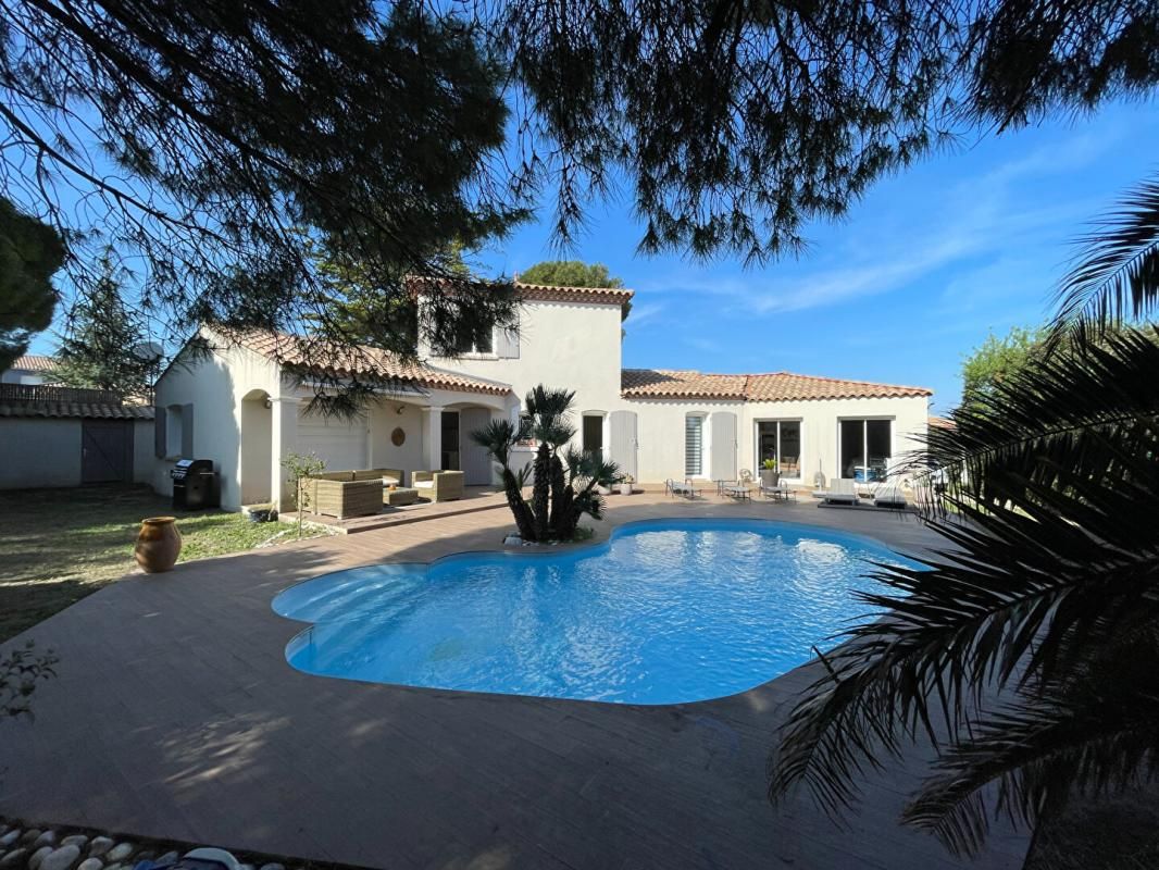 Maison Meze 7 pièce(s) 159.71 m2